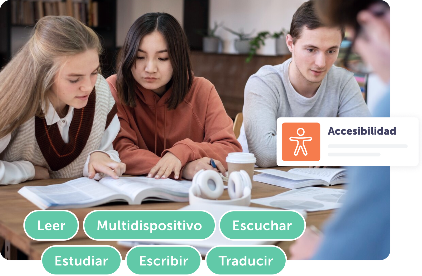 Estudiantes colaborando en materiales de estudio con enfoque en características y herramientas de accesibilidad.