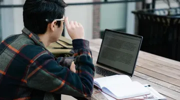 Young man uses ReadSpeaker and YuJa Panorama together for better academic accessibility